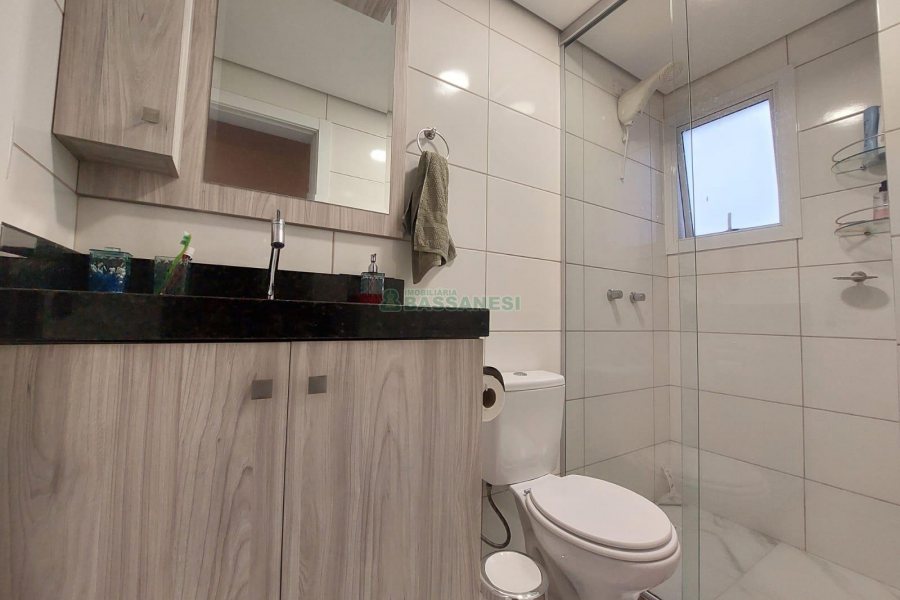 Apto Mobiliado com 57m², 2 dormitórios, 1 vaga, no bairro Santa Catarina em Caxias do Sul para Alugar