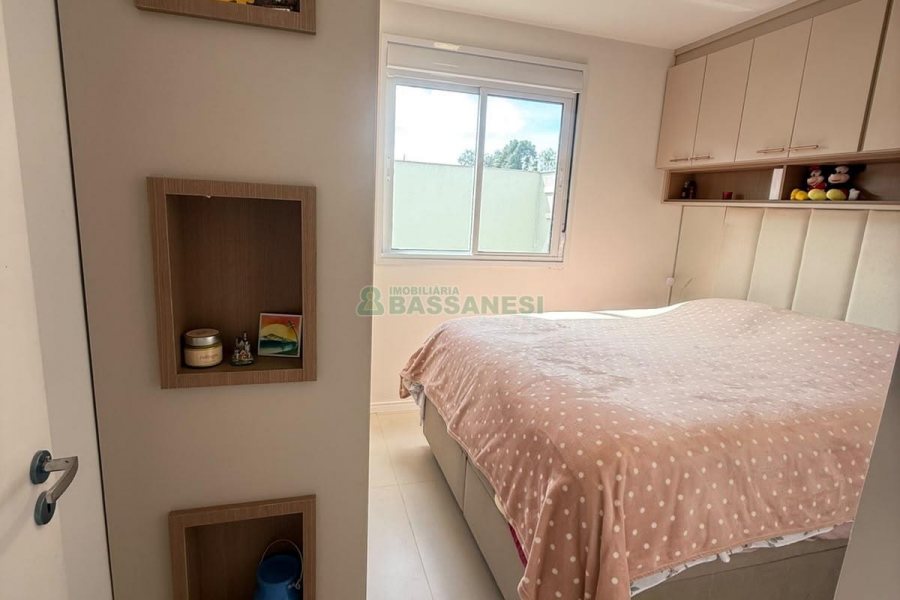 Apartamento com 70m², 2 dormitórios, no bairro Nossa Senhora do Rosário em Caxias do Sul para Comprar