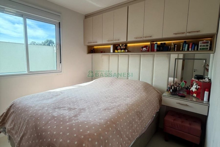 Apartamento com 70m², 2 dormitórios, no bairro Nossa Senhora do Rosário em Caxias do Sul para Comprar