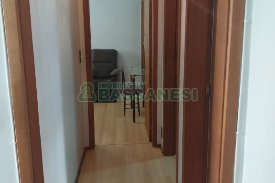 Apto Mobiliado com 105m², 2 dormitórios, 1 vaga, no bairro São Pelegrino em Caxias do Sul para Alugar