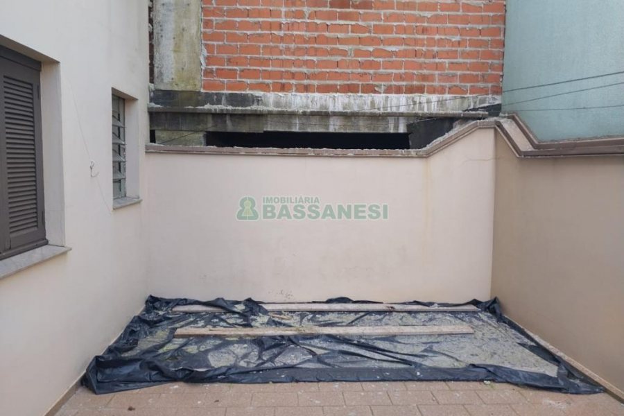 Apto Mobiliado com 105m², 2 dormitórios, 1 vaga, no bairro São Pelegrino em Caxias do Sul para Alugar