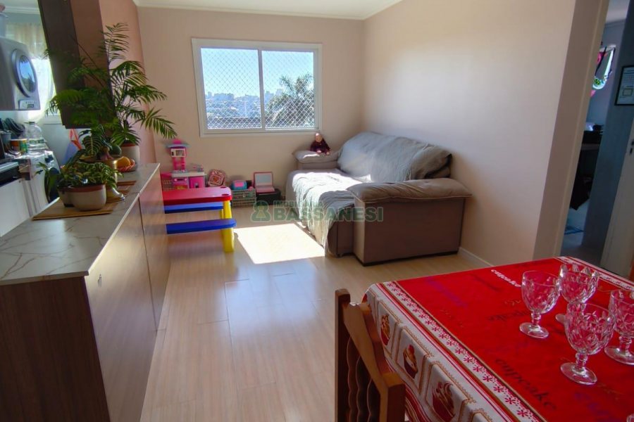 Apartamento com 56m², 2 dormitórios, 1 vaga, no bairro Salgado Filho em Caxias do Sul para Comprar