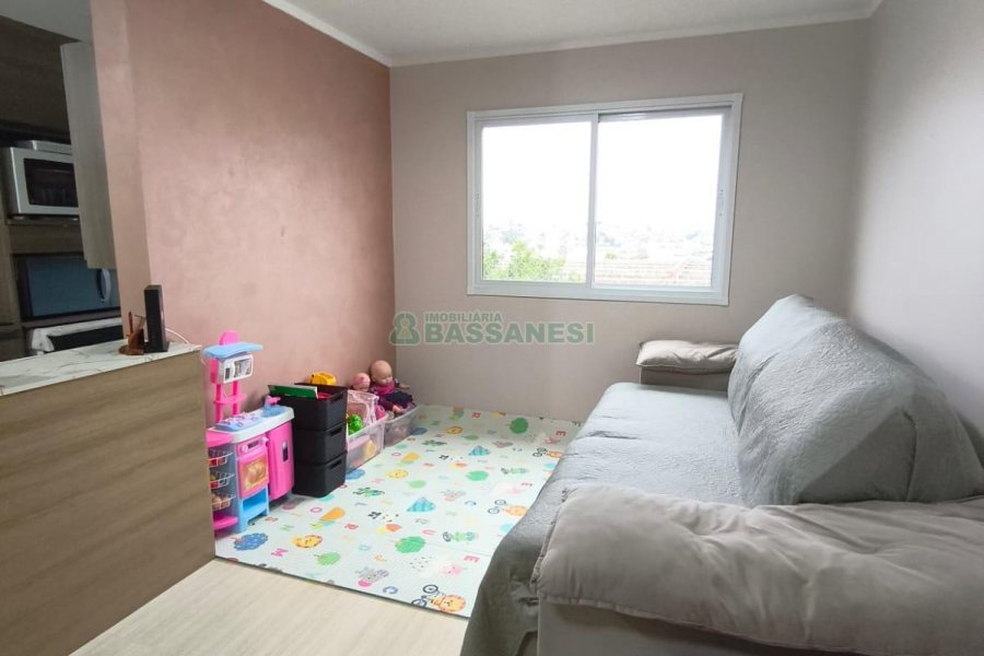 Apartamento com 56m², 2 dormitórios, 1 vaga, no bairro Salgado Filho em Caxias do Sul para Comprar