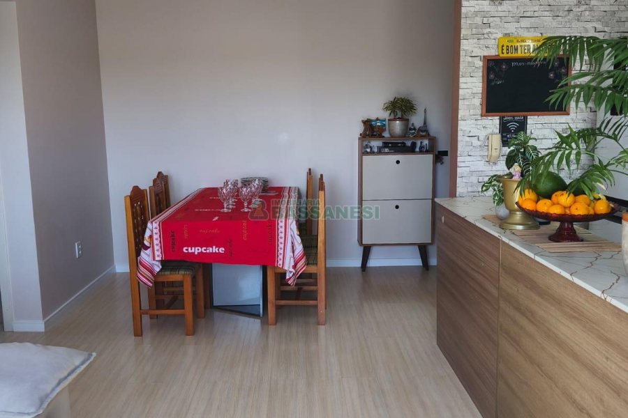 Apartamento com 56m², 2 dormitórios, 1 vaga, no bairro Salgado Filho em Caxias do Sul para Comprar