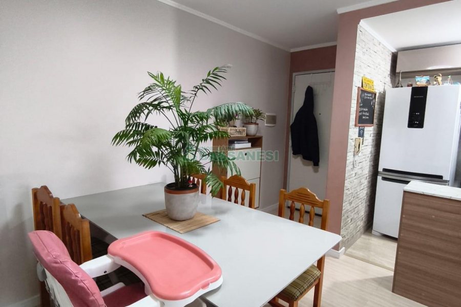 Apartamento com 56m², 2 dormitórios, 1 vaga, no bairro Salgado Filho em Caxias do Sul para Comprar