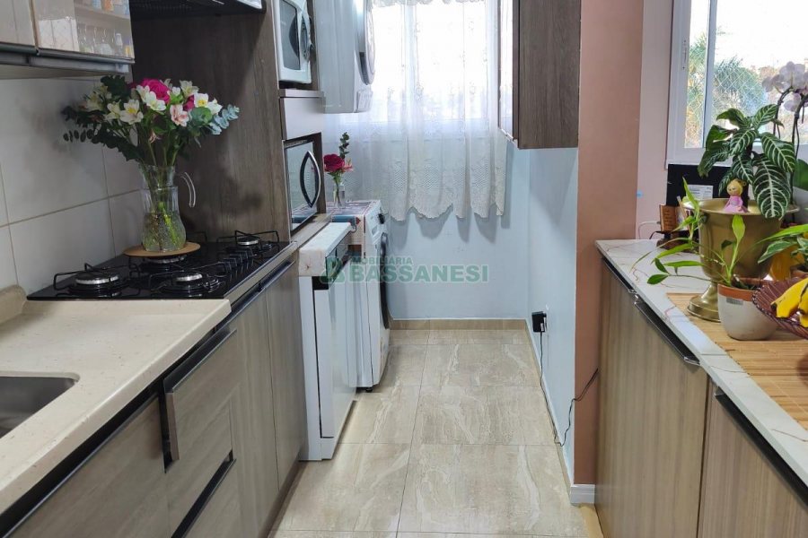 Apartamento com 56m², 2 dormitórios, 1 vaga, no bairro Salgado Filho em Caxias do Sul para Comprar