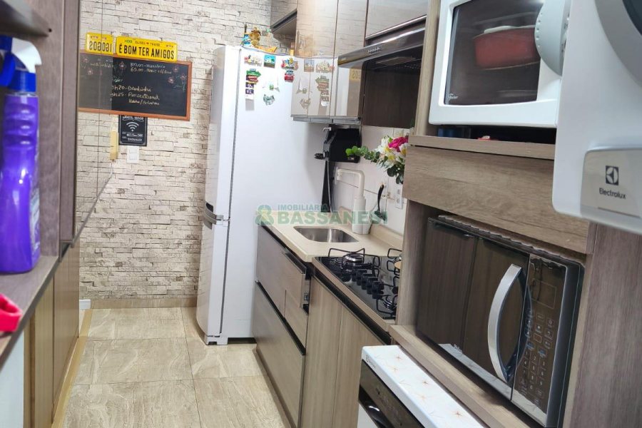 Apartamento com 56m², 2 dormitórios, 1 vaga, no bairro Salgado Filho em Caxias do Sul para Comprar