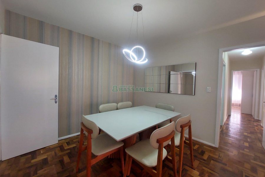 Apto Mobiliado com 121m², 3 dormitórios, 1 vaga, no bairro São Pelegrino em Caxias do Sul para Alugar