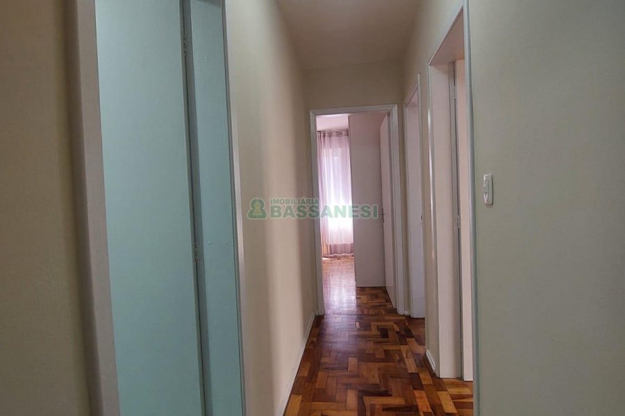 Apto Mobiliado com 121m², 3 dormitórios, 1 vaga, no bairro São Pelegrino em Caxias do Sul para Alugar