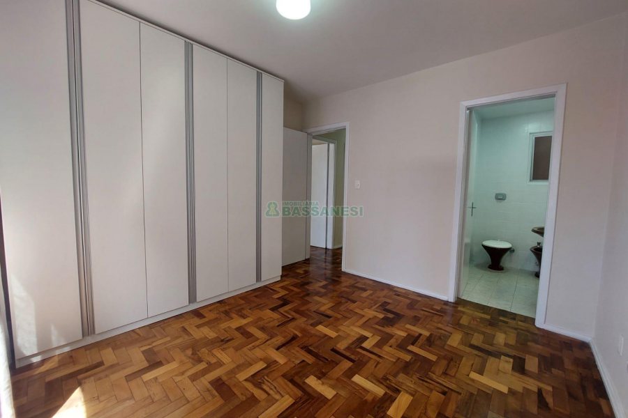 Apto Mobiliado com 121m², 3 dormitórios, 1 vaga, no bairro São Pelegrino em Caxias do Sul para Alugar
