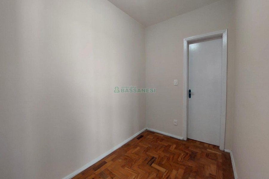 Apto Mobiliado com 121m², 3 dormitórios, 1 vaga, no bairro São Pelegrino em Caxias do Sul para Alugar