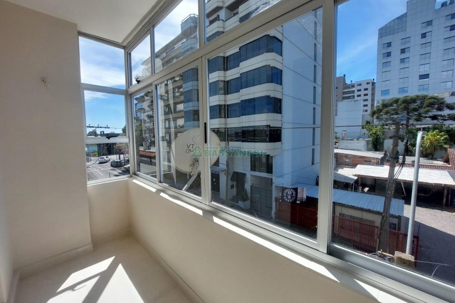 Apto Mobiliado com 121m², 3 dormitórios, 1 vaga, no bairro São Pelegrino em Caxias do Sul para Alugar