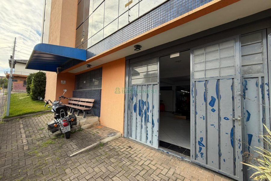 Predio com 1004m², 10 vagas, no bairro Pio X em Caxias do Sul para Alugar ou Comprar