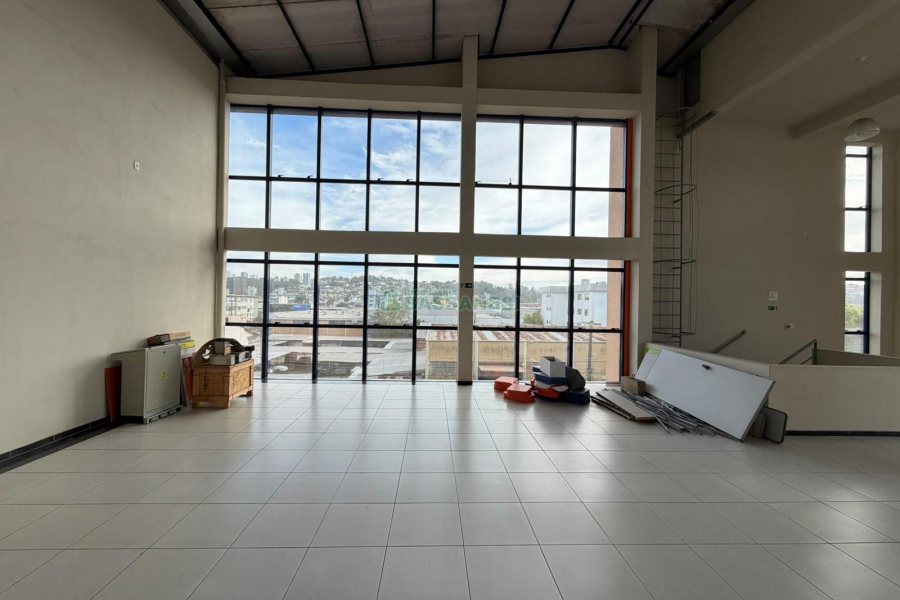 Predio com 1004m², 10 vagas, no bairro Pio X em Caxias do Sul para Alugar ou Comprar
