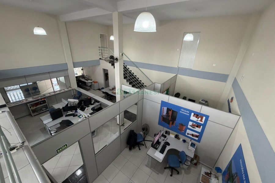 Predio com 1004m², 10 vagas, no bairro Pio X em Caxias do Sul para Alugar ou Comprar