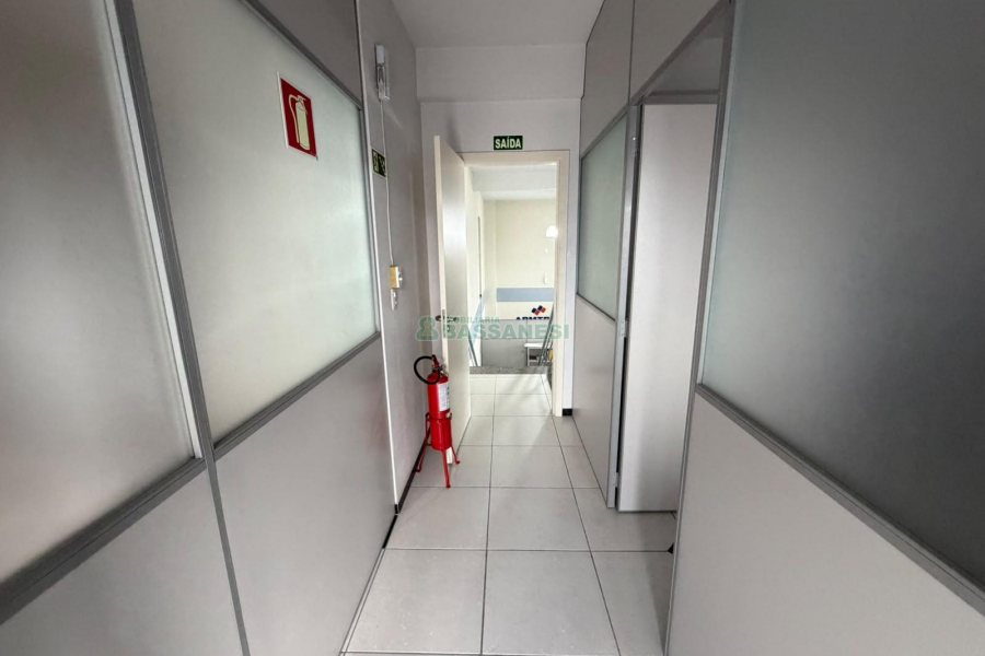 Predio com 1004m², 10 vagas, no bairro Pio X em Caxias do Sul para Alugar ou Comprar