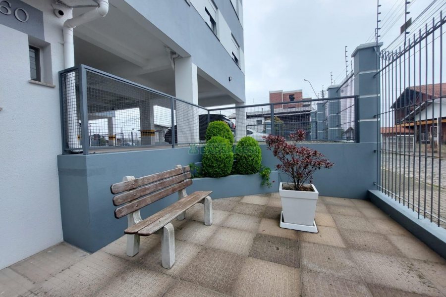 Apto Mobiliado com 62m², 2 dormitórios, 1 vaga, no bairro Presidente Vargas em Caxias do Sul para Alugar