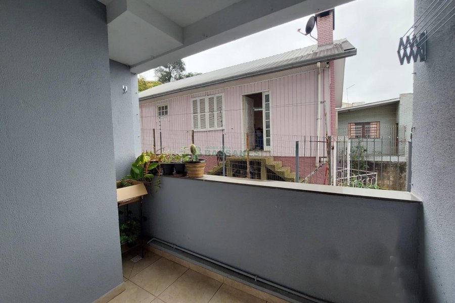 Apto Mobiliado com 62m², 2 dormitórios, 1 vaga, no bairro Presidente Vargas em Caxias do Sul para Alugar