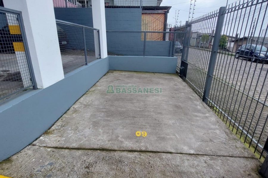 Apto Mobiliado com 62m², 2 dormitórios, 1 vaga, no bairro Presidente Vargas em Caxias do Sul para Alugar