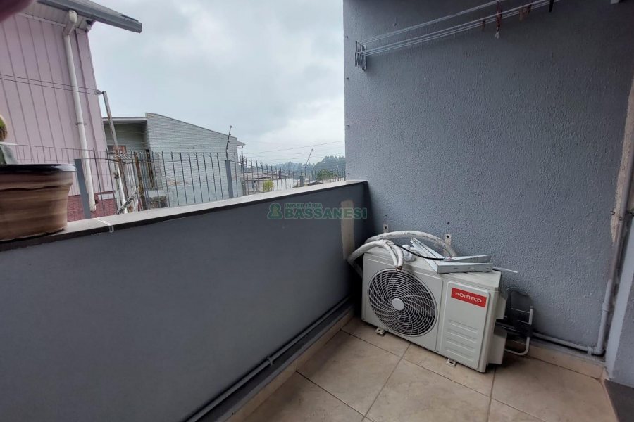 Apto Mobiliado com 62m², 2 dormitórios, 1 vaga, no bairro Presidente Vargas em Caxias do Sul para Alugar