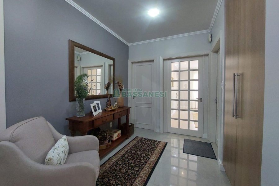 Casa com 200m², 3 dormitórios, 3 vagas, no bairro Jardim Eldorado em Caxias do Sul para Alugar