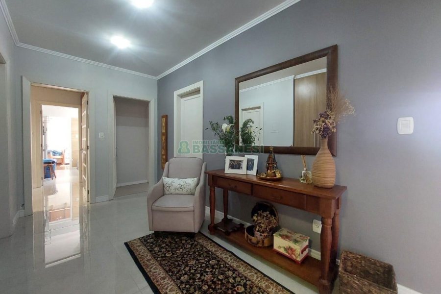 Casa com 200m², 3 dormitórios, 3 vagas, no bairro Jardim Eldorado em Caxias do Sul para Alugar