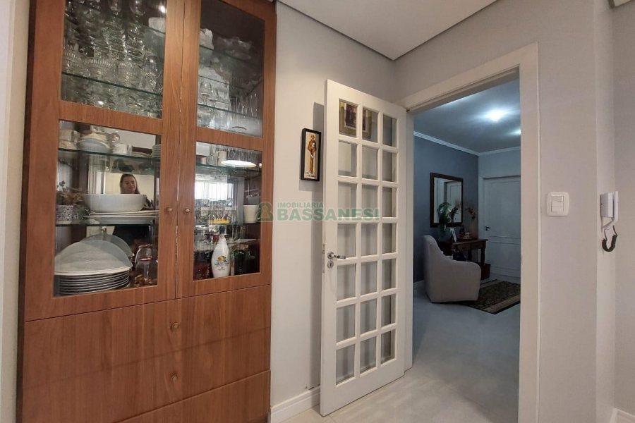 Casa com 200m², 3 dormitórios, 3 vagas, no bairro Jardim Eldorado em Caxias do Sul para Alugar