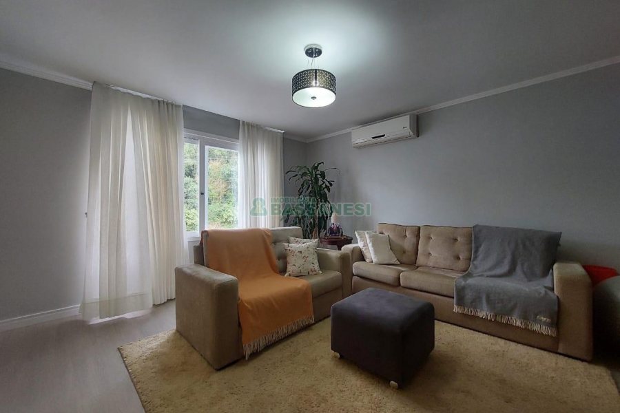 Casa com 200m², 3 dormitórios, 3 vagas, no bairro Jardim Eldorado em Caxias do Sul para Alugar
