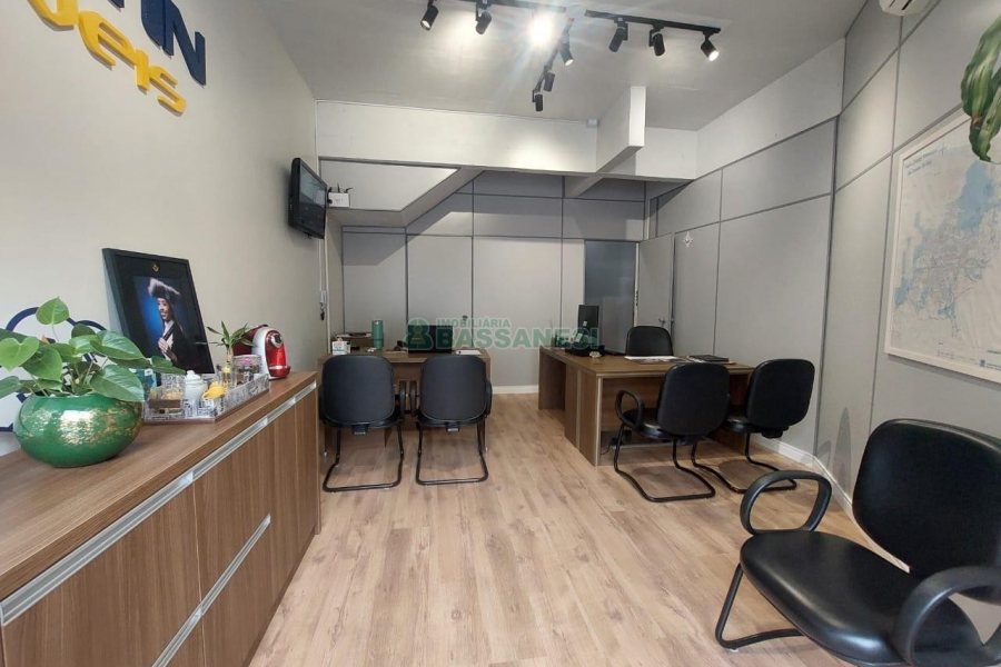 Casa com 200m², 3 dormitórios, 3 vagas, no bairro Jardim Eldorado em Caxias do Sul para Alugar