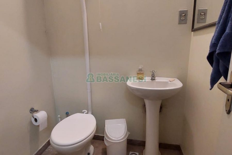 Casa com 200m², 3 dormitórios, 3 vagas, no bairro Jardim Eldorado em Caxias do Sul para Alugar