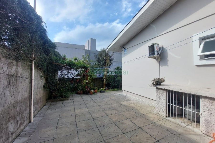 Casa com 200m², 3 dormitórios, 3 vagas, no bairro Jardim Eldorado em Caxias do Sul para Alugar