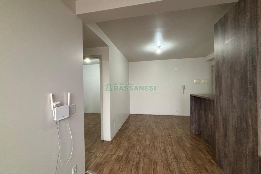 Apartamento com 62m², 2 dormitórios, 1 vaga, no bairro São Caetano em Caxias do Sul para Alugar