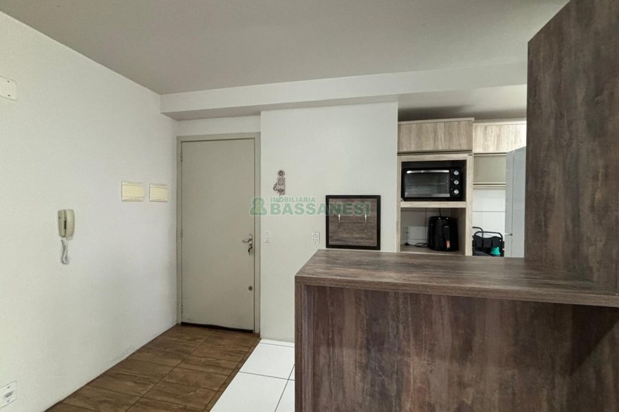 Apartamento com 62m², 2 dormitórios, 1 vaga, no bairro São Caetano em Caxias do Sul para Alugar