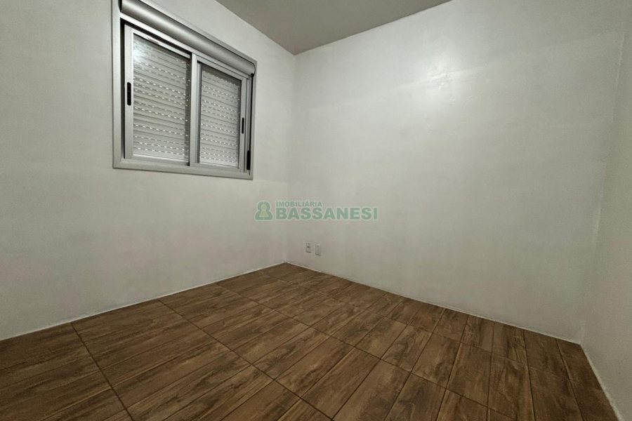 Apartamento com 62m², 2 dormitórios, 1 vaga, no bairro São Caetano em Caxias do Sul para Alugar