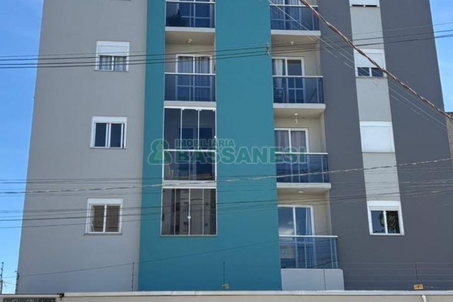 Apartamento com 62m², 2 dormitórios, 1 vaga, no bairro Vila Verde em Caxias do Sul para Alugar