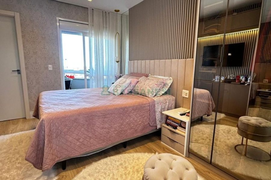 Apto Mobiliado com 102m², 3 dormitórios, 2 vagas, no bairro Cinqüentenário em Caxias do Sul para Alugar