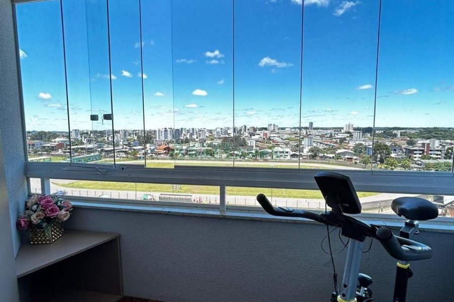 Apto Mobiliado com 102m², 3 dormitórios, 2 vagas, no bairro Cinqüentenário em Caxias do Sul para Alugar