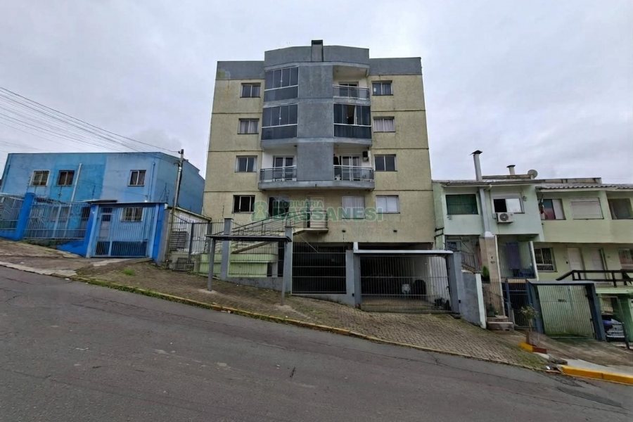 Apto Mobiliado com 59m², 2 dormitórios, 1 vaga, no bairro Reolon em Caxias do Sul para Alugar