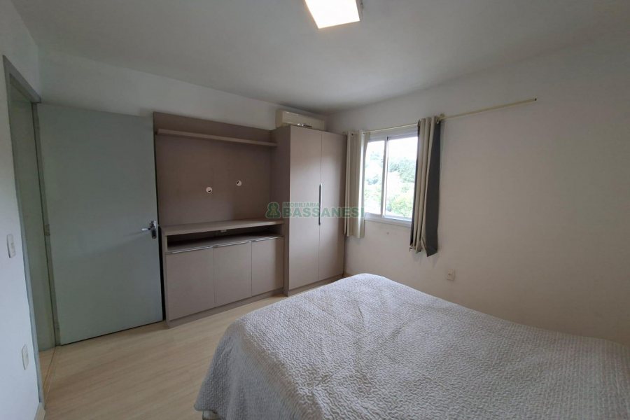 Apto Mobiliado com 59m², 2 dormitórios, 1 vaga, no bairro Reolon em Caxias do Sul para Alugar