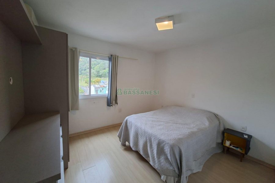 Apto Mobiliado com 59m², 2 dormitórios, 1 vaga, no bairro Reolon em Caxias do Sul para Alugar
