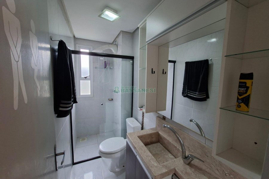 Apto Mobiliado com 59m², 2 dormitórios, 1 vaga, no bairro Reolon em Caxias do Sul para Alugar
