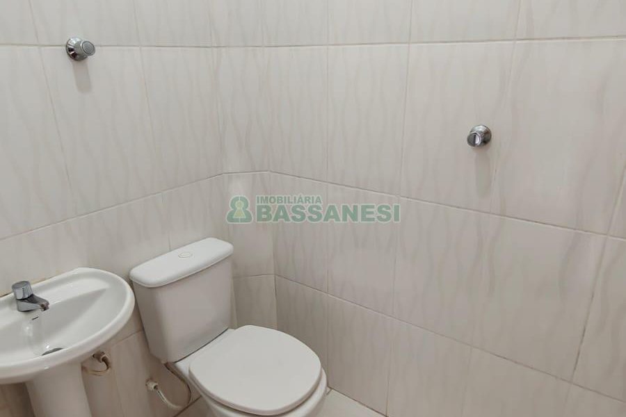 Apartamento com 110m², 3 dormitórios, 2 vagas, no bairro Centro em Caxias do Sul para Alugar