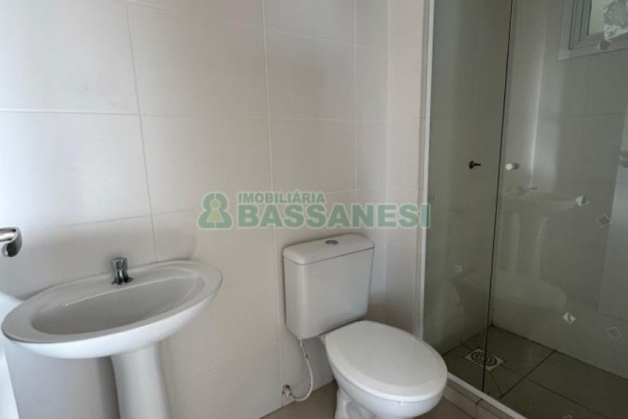 Apartamento com 42m², 2 dormitórios, 1 vaga, no bairro Desvio Rizzo em Caxias do Sul para Alugar