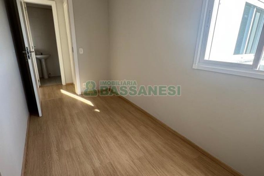 Apartamento com 42m², 2 dormitórios, 1 vaga, no bairro Desvio Rizzo em Caxias do Sul para Alugar