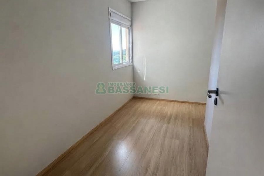 Apartamento com 42m², 2 dormitórios, 1 vaga, no bairro Desvio Rizzo em Caxias do Sul para Alugar
