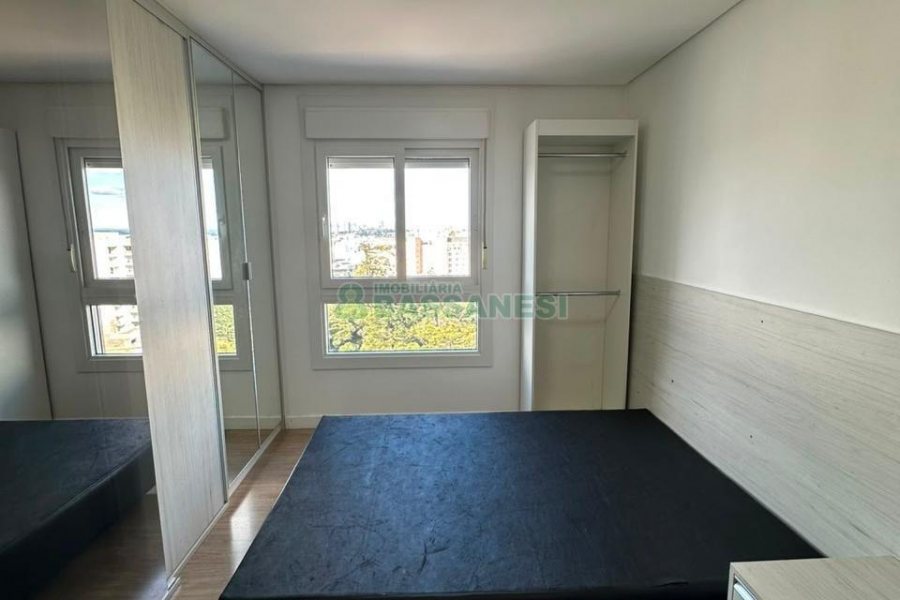 Apartamento com 38m², 1 dormitório, 1 vaga, no bairro Sanvitto em Caxias do Sul para Comprar