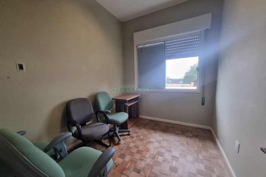 Casa Comercial com 380m², 2 vagas, no bairro Bela Vista em Caxias do Sul para Alugar