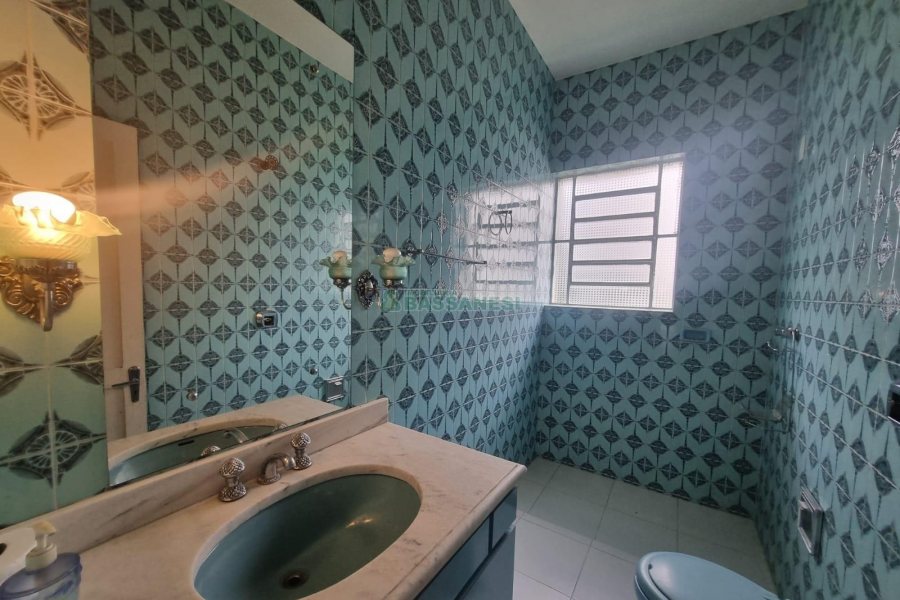 Casa Comercial com 380m², 2 vagas, no bairro Bela Vista em Caxias do Sul para Alugar