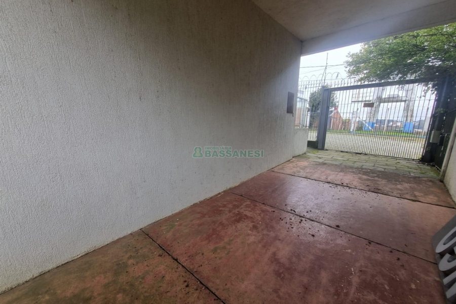 Casa Comercial com 380m², 2 vagas, no bairro Bela Vista em Caxias do Sul para Alugar