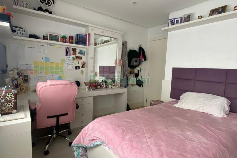 Apartamento com 150m², 3 dormitórios, 2 vagas, no bairro Lourdes em Caxias do Sul para Comprar